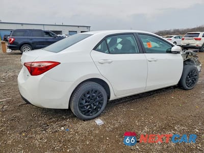 Trzecie zdjęcie samochodu z tyłu: 2018 TOYOTA COROLLA LE VIN:5YFBURHE6JP845136 - miniatura