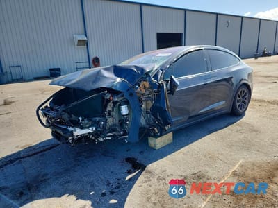 2024 TESLA MODEL X 7SAXCDE57RF443765 - główne zdjęcie licytacji z USA - miniatura