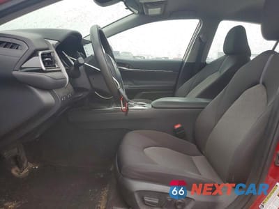 Zdjęcie 7 z 12 samochodu: 2021 TOYOTA CAMRY HYBRID LE VIN:4T1C31AKXMU031115 - miniatura