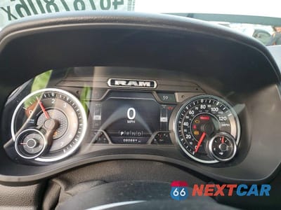 Zdjęcie 9 z 12 samochodu: 2020 RAM 1500 BIG HORN VIN:1C6SRFFT2LN381254 - miniatura