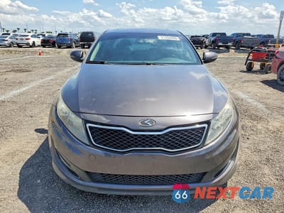 Piąte zdjęcie samochodu w środku: 2011 KIA OPTIMA SX TURBO VIN:KNAGR4A69B5109803 - miniatura