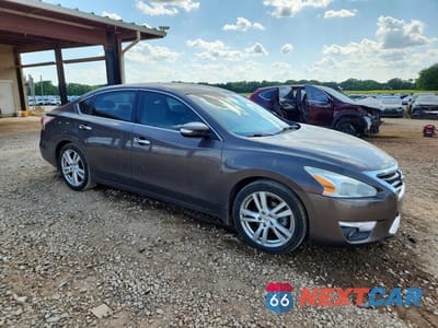 Czwarte zdjęcie samochodu z boku: 2015 NISSAN ALTIMA 3.5 SL VIN:1N4BL3AP7FC132506 - miniatura