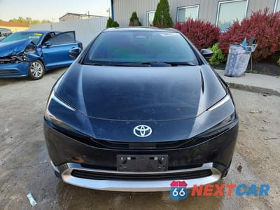 Piąte zdjęcie samochodu w środku: 2024 TOYOTA PRIUS PRIME XSE VIN:JTDACACU4R3012857 - miniatura