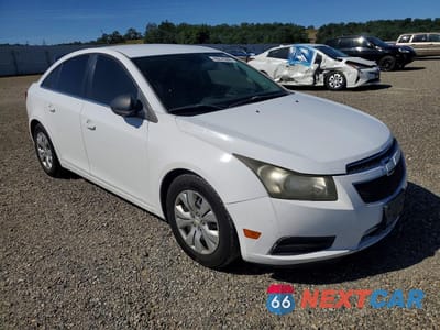 Czwarte zdjęcie samochodu z boku: 2012 CHEVROLET CRUZE LS VIN:1G1PC5SH2C7337733 - miniatura