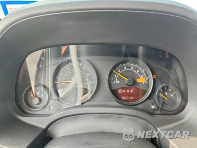 Zdjęcie 9 z 13 samochodu: 2016 JEEP PATRIOT SPORT VIN:1C4NJPBA2GD512783 - miniatura