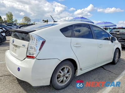 Trzecie zdjęcie samochodu z tyłu: 2010 TOYOTA PRIUS III VIN:JTDKN3DUXA0194420 - miniatura