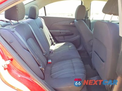 Zdjęcie 10 z 12 samochodu: 2014 CHEVROLET SONIC LT VIN:1G1JC5SH2E4232216 - miniatura