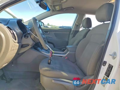 Zdjęcie 7 z 12 samochodu: 2011 KIA SPORTAGE LX VIN:KNDPB3A21B7174115 - miniatura