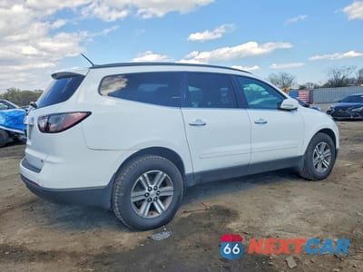 Trzecie zdjęcie samochodu z tyłu: 2017 CHEVROLET TRAVERSE LT VIN:1GNKVGKD1HJ198569 - miniatura