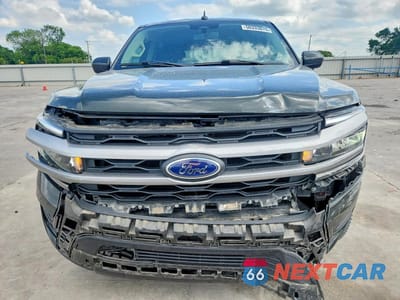 Piąte zdjęcie samochodu w środku: 2022 FORD EXPEDITION XLT VIN:1FMJU1HT3NEA63466 - miniatura