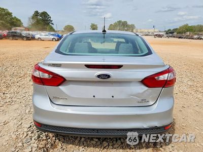 Zdjęcie 6 z 12 samochodu: 2014 FORD FOCUS SE VIN:1FADP3F26EL410210 - miniatura