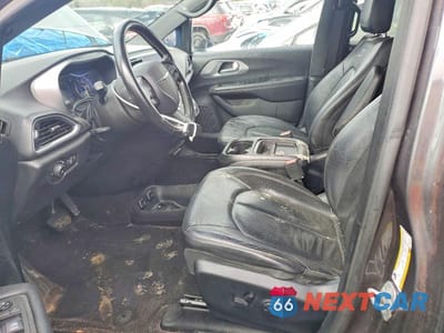 Zdjęcie 7 z 12 samochodu: 2018 CHRYSLER PACIFICA TOURING L VIN:2C4RC1BG3JR322315 - miniatura