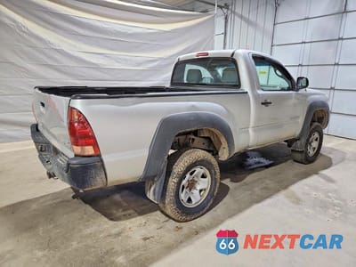 Trzecie zdjęcie samochodu z tyłu: 2005 TOYOTA TACOMA BASE VIN:5TEPX42N25Z008957 - miniatura