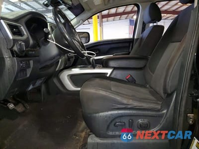 Zdjęcie 7 z 12 samochodu: 2021 NISSAN TITAN SV VIN:1N6AA1EFXMN526517 - miniatura