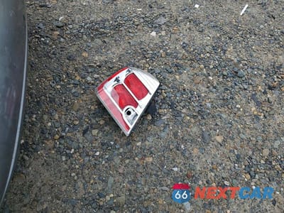 Zdjęcie 12 z 12 samochodu: 2010 NISSAN SENTRA 2.0 VIN:3N1AB6AP0AL714571 - miniatura