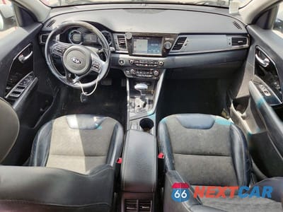Zdjęcie 8 z 12 samochodu: 2019 KIA NIRO S TOURING VIN:KNDCC3LC4K5249208 - miniatura