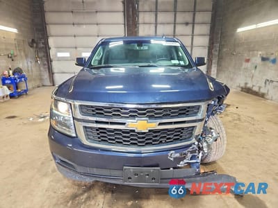Piąte zdjęcie samochodu w środku: 2018 CHEVROLET TAHOE K1500 LS VIN:1GNSKAEC8JR261943 - miniatura