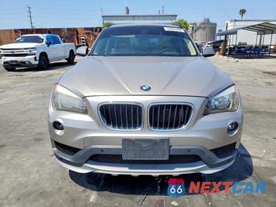 Piąte zdjęcie samochodu w środku: 2015 BMW X1 SDRIVE28I VIN:WBAVM1C51FV314918 - miniatura