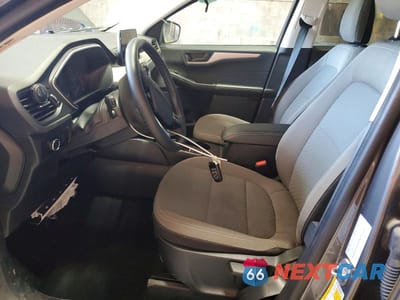 Zdjęcie 7 z 13 samochodu: 2022 FORD ESCAPE SE VIN:1FMCU9G64NUC02920 - miniatura