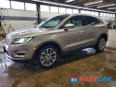 2019 LINCOLN MKC SELECT 5LMCJ2C96KUL39799 - główne zdjęcie licytacji z USA - miniatura