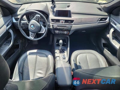 Zdjęcie 8 z 13 samochodu: 2017 BMW X1 XDRIVE28I VIN:WBXHT3C3XH5F76409 - miniatura