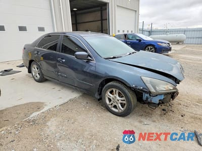 Czwarte zdjęcie samochodu z boku: 2006 HONDA ACCORD EX VIN:1HGCM56846A010059 - miniatura