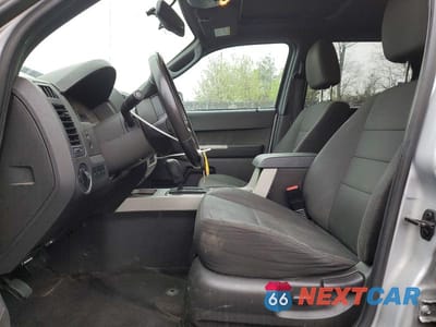 Zdjęcie 7 z 13 samochodu: 2012 FORD ESCAPE XLT VIN:1FMCU0DG7CKB63208 - miniatura