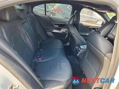 Zdjęcie 10 z 13 samochodu: 2026 MERCEDES-BENZ E AMG 53E 4MATIC VIN:W1KLF6DB6TA214148 - miniatura