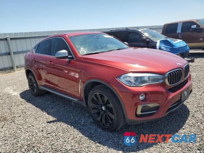 Czwarte zdjęcie samochodu z boku: 2015 BMW X6 SDRIVE35I VIN:5UXKU0C52F0F92015 - miniatura