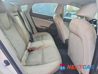 Zdjęcie 10 z 12 samochodu: 2019 HONDA INSIGHT EX VIN:19XZE4F59KE026982 - miniatura
