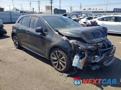 Czwarte zdjęcie samochodu z boku: 2021 TOYOTA COROLLA HATCHBACK XSE VIN:JTNA4MBE9M3106018 - miniatura