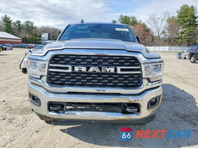 Piąte zdjęcie samochodu w środku: 2024 RAM 2500 BIG HORN VIN:3C6UR5DJ3RG406510 - miniatura