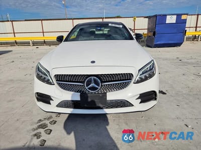 Piąte zdjęcie samochodu w środku: 2019 MERCEDES-BENZ C300 VIN:WDDWJ8DB1KF891939 - miniatura
