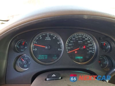 Zdjęcie 9 z 13 samochodu: 2013 CHEVROLET SUBURBAN K1500 LTZ VIN:1GNSKKE78DR211508 - miniatura
