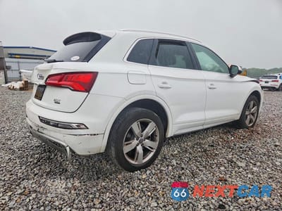 Trzecie zdjęcie samochodu z tyłu: 2018 AUDI Q5 PREMIUM PLUS VIN:WA1BNAFY5J2030267 - miniatura