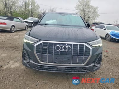 Piąte zdjęcie samochodu w środku: 2024 AUDI Q3 PREMIUM S LINE 45 VIN:WA1DECF37R1159914 - miniatura