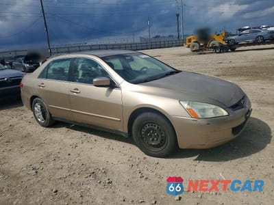 Czwarte zdjęcie samochodu z boku: 2003 HONDA ACCORD LX VIN:1HGCM56473A139339 - miniatura