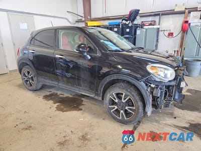Czwarte zdjęcie samochodu z boku: 2016 FIAT 500X EASY VIN:ZFBCFYBT1GP417956 - miniatura