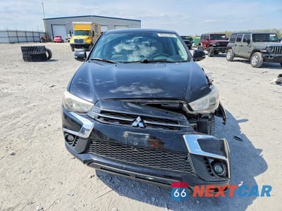Piąte zdjęcie samochodu w środku: 2018 MITSUBISHI OUTLANDER SPORT ES VIN:JA4AR3AU0JZ027915 - miniatura