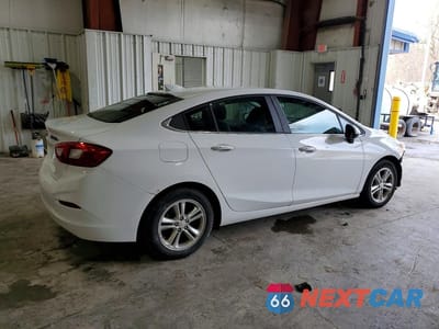 Trzecie zdjęcie samochodu z tyłu: 2017 CHEVROLET CRUZE LT VIN:1G1BE5SM2H7276862 - miniatura