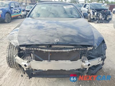Piąte zdjęcie samochodu w środku: 2018 MERCEDES-BENZ C 300 VIN:WDDWK4JBXJF660420 - miniatura