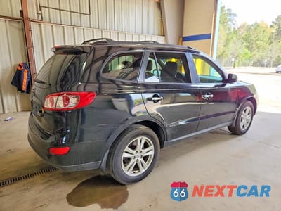 Trzecie zdjęcie samochodu z tyłu: 2012 HYUNDAI SANTA FE LIMITED VIN:5XYZKDAG0CG135725 - miniatura