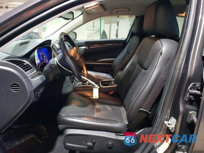 Zdjęcie 7 z 11 samochodu: 2022 CHRYSLER 300 TOURING L VIN:2C3CCASG1NH159024 - miniatura