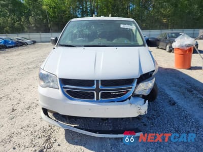 Piąte zdjęcie samochodu w środku: 2018 DODGE GRAND CARAVAN SE VIN:2C7WDGBG8JR303717 - miniatura