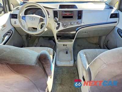 Zdjęcie 8 z 13 samochodu: 2013 TOYOTA SIENNA L 7-PASSENGER VIN:5TDZK3DC7DS372641 - miniatura