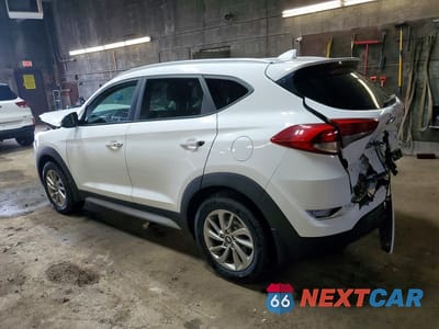 Drugie zdjęcie samochodu z przodu: 2017 HYUNDAI TUCSON SE PLUS VIN:KM8J33A44HU420584 - miniatura
