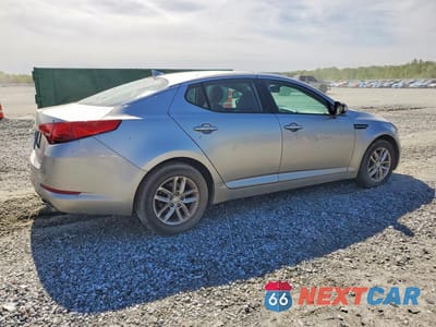 Trzecie zdjęcie samochodu z tyłu: 2013 KIA OPTIMA LX VIN:5XXGM4A79DG236317 - miniatura