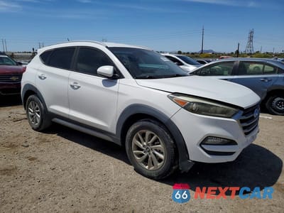 Czwarte zdjęcie samochodu z boku: 2017 HYUNDAI TUCSON SE VIN:KM8J3CA41HU325478 - miniatura
