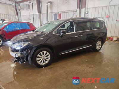 2019 CHRYSLER PACIFICA TOURING L 2C4RC1BGXKR624962 - główne zdjęcie licytacji z USA - miniatura