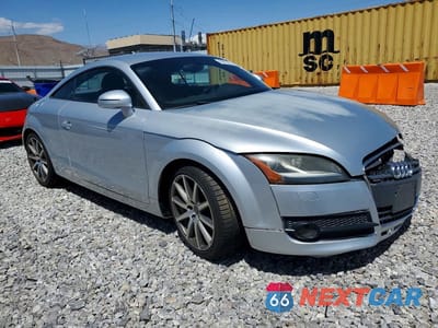 Czwarte zdjęcie samochodu z boku: 2010 AUDI TT PREMIUM PLUS VIN:TRUFFAFK3A1005248 - miniatura
